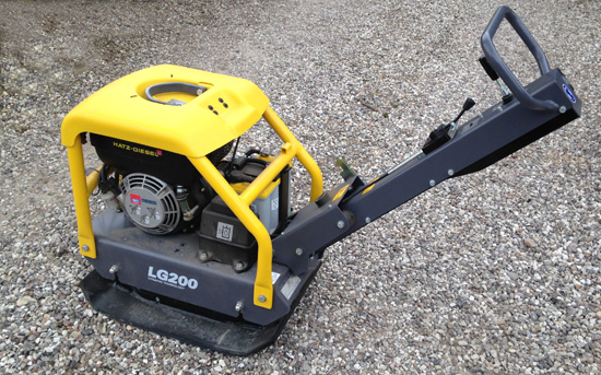 185-6270 Atlas Copco LG200 E: Forward and reversible plate for soil and gravel applications