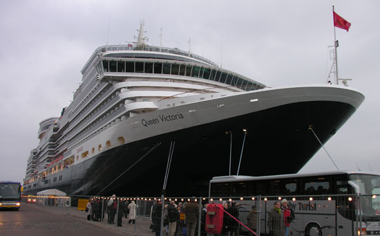 MS Queen Victoria